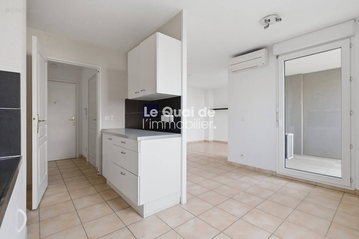 Appartement 65 m² à Echirolles  - photo 2