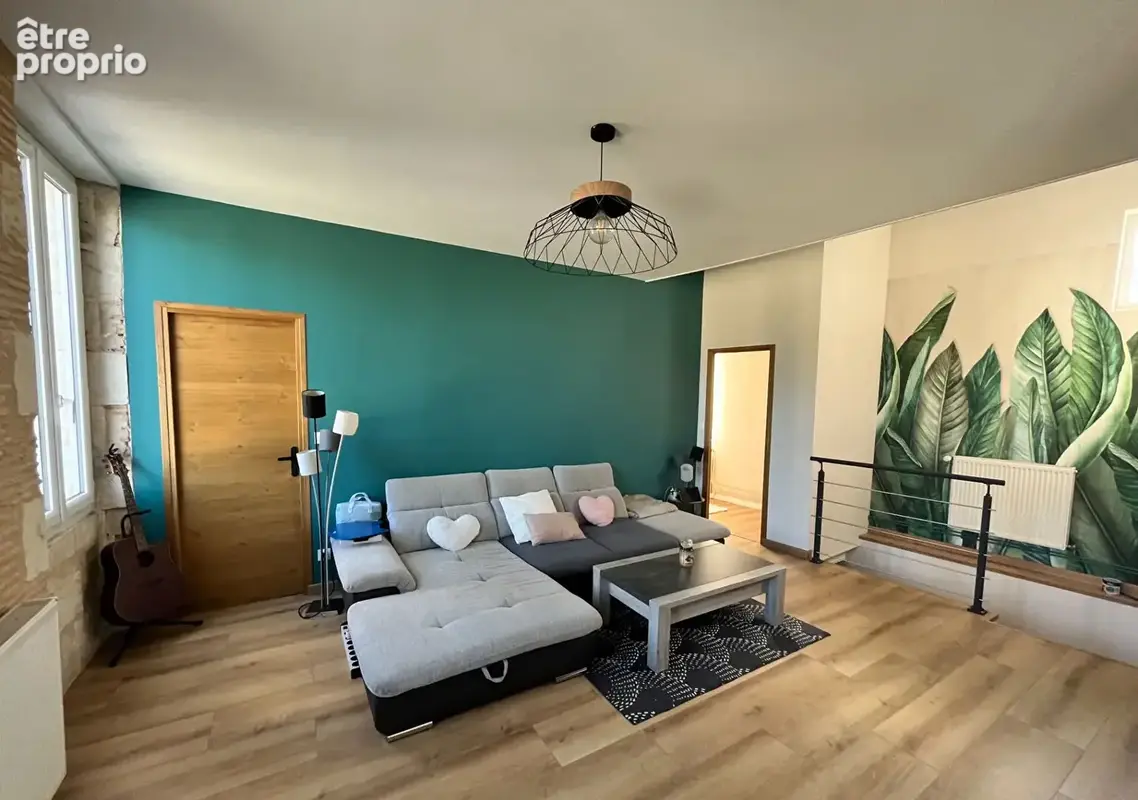 À VENDRE T4 de charme entièrement rénové, avec terrasse privative et entrée indépendante - photo 2