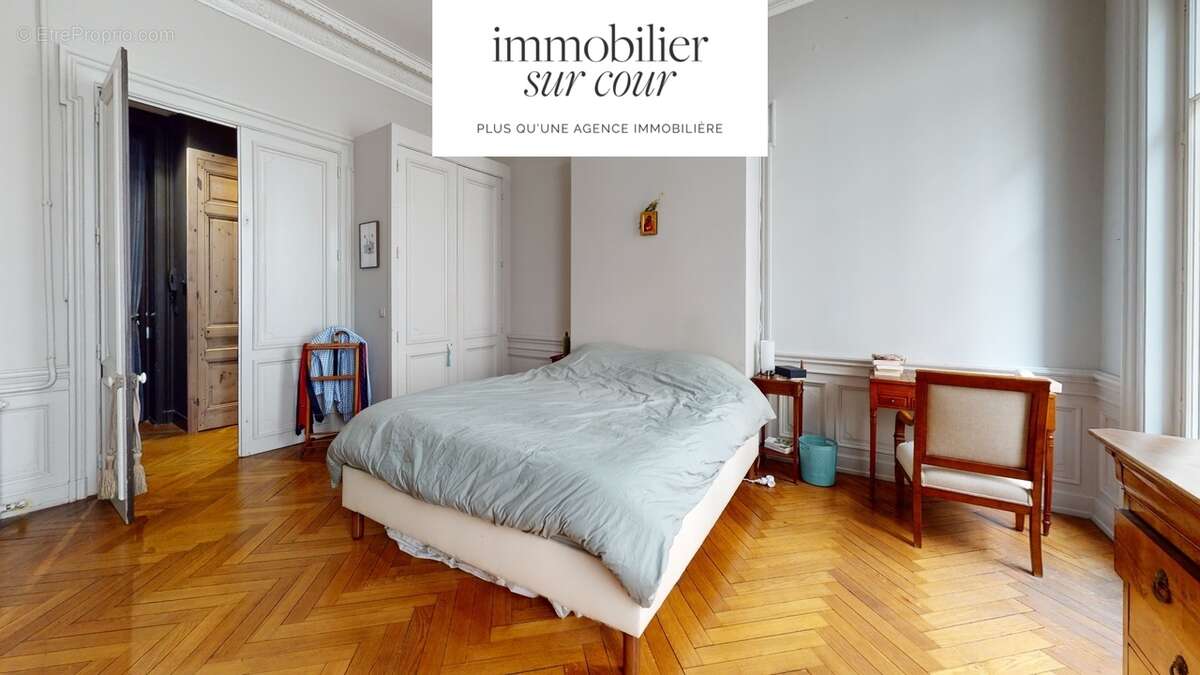 Appartement à SAINT-ETIENNE