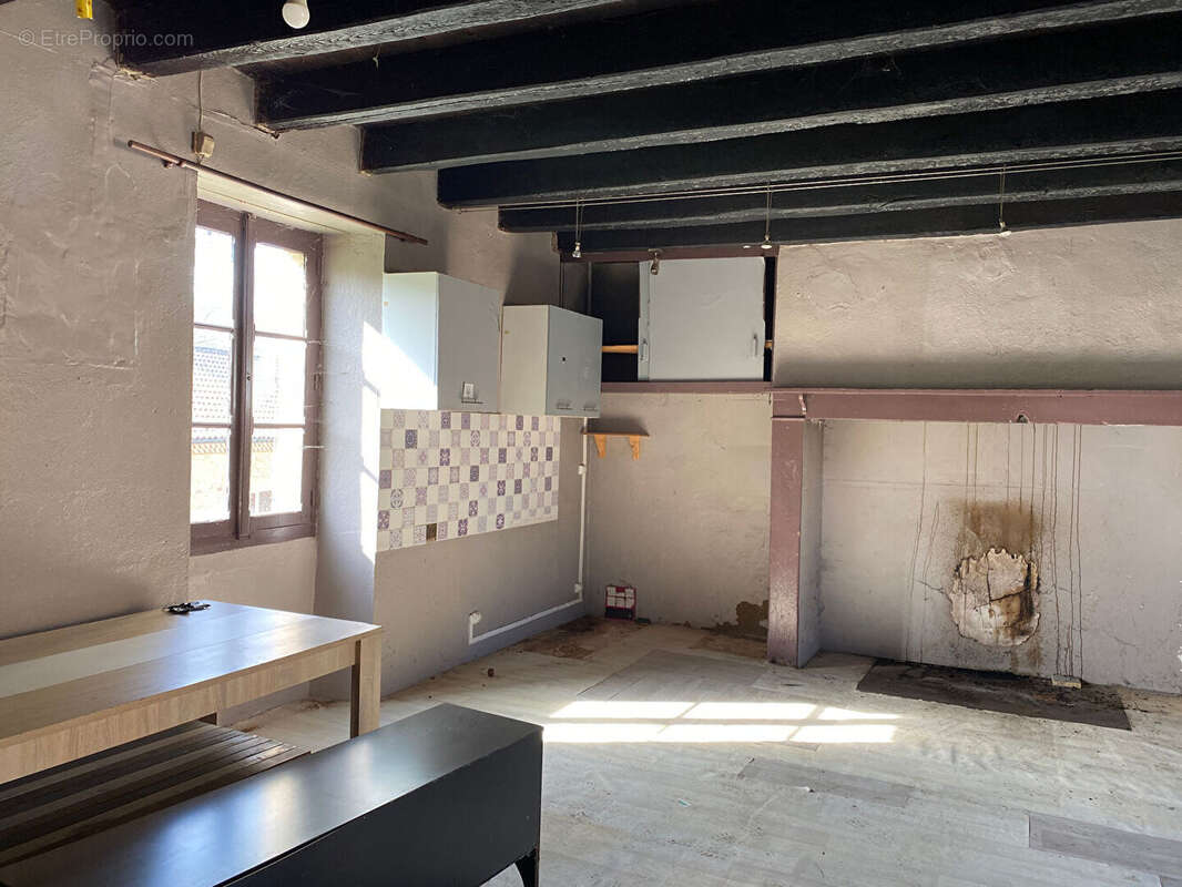 Maison à LES EYZIES-DE-TAYAC-SIREUIL