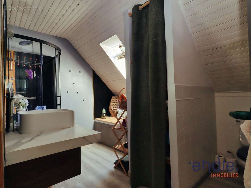 Maison familiale avec dépendance - à seulement  10 ' de Pontivy - photo 5