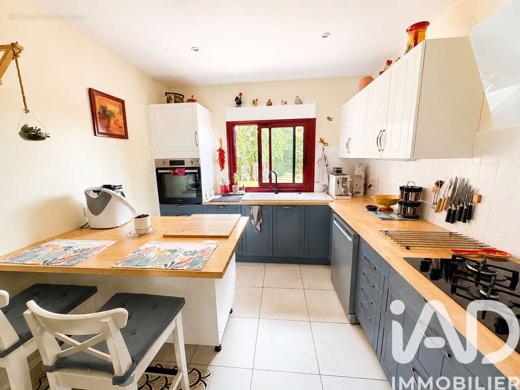 Maison 113 m² à Lias  - photo 3