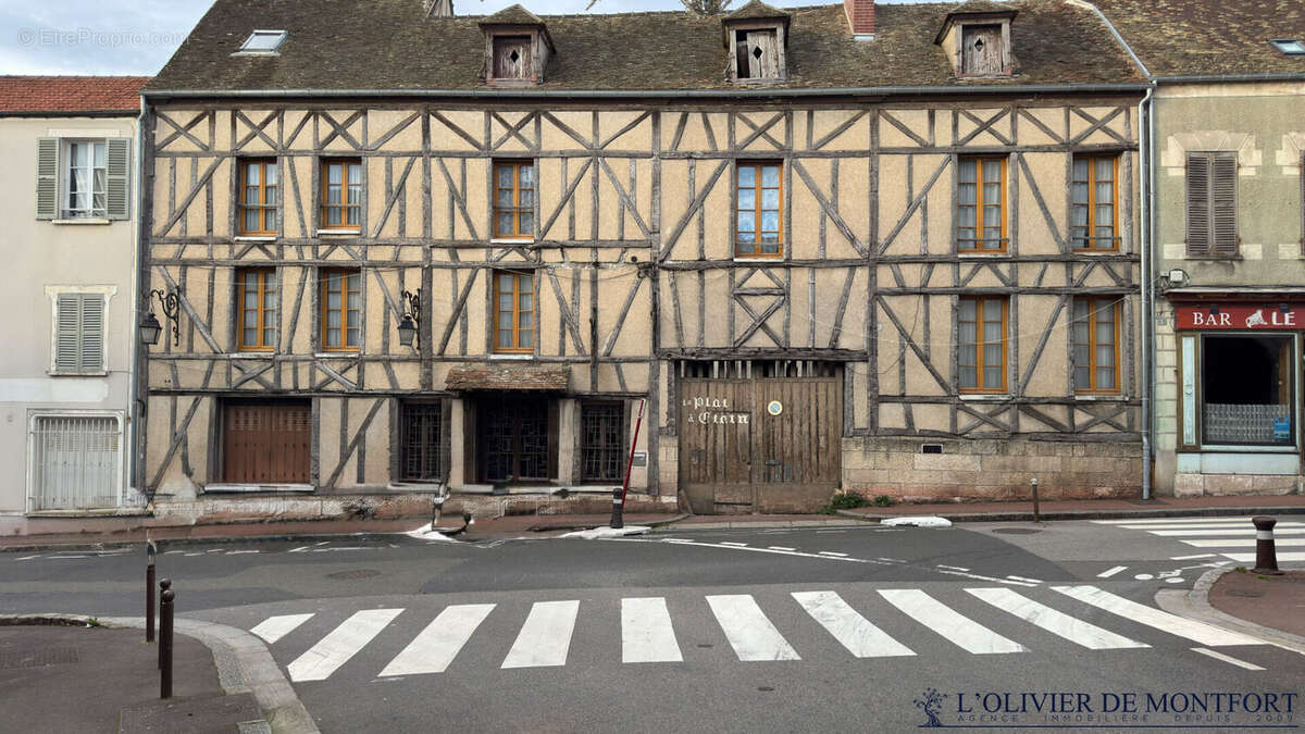 Appartement à HOUDAN