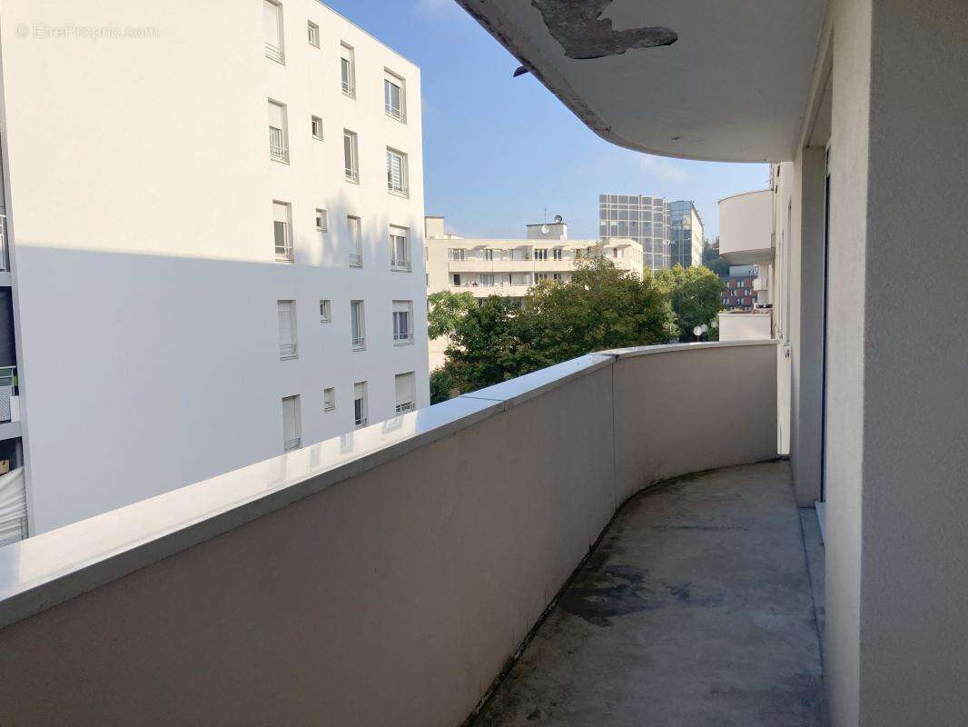 Appartement à LYON-9E