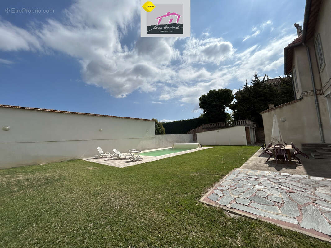 Maison bourgeoise au cœur d'un magnifique terrain avec piscine. - photo 20