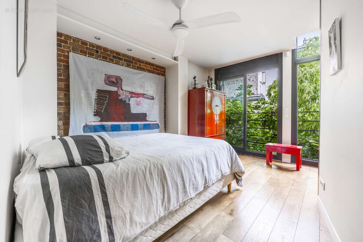 Maison à LEVALLOIS-PERRET