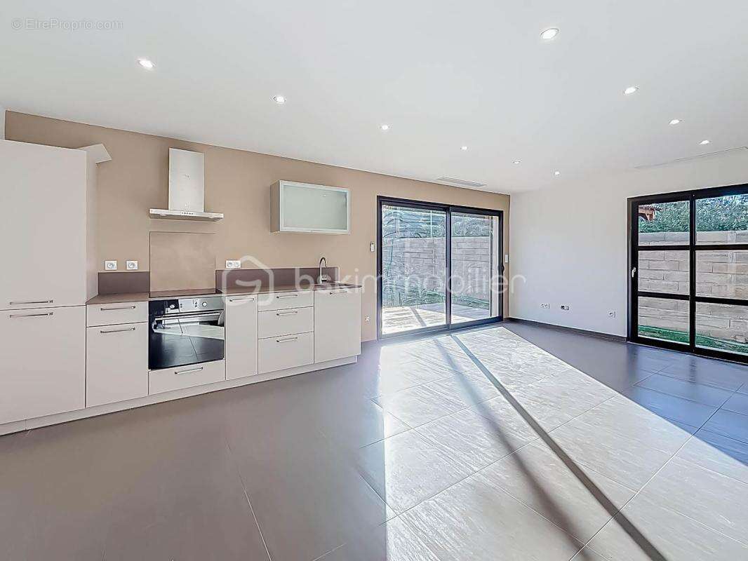 Maison à CLERMONT-L&#039;HERAULT