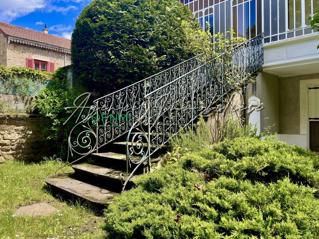 Maison à MONTBRISON