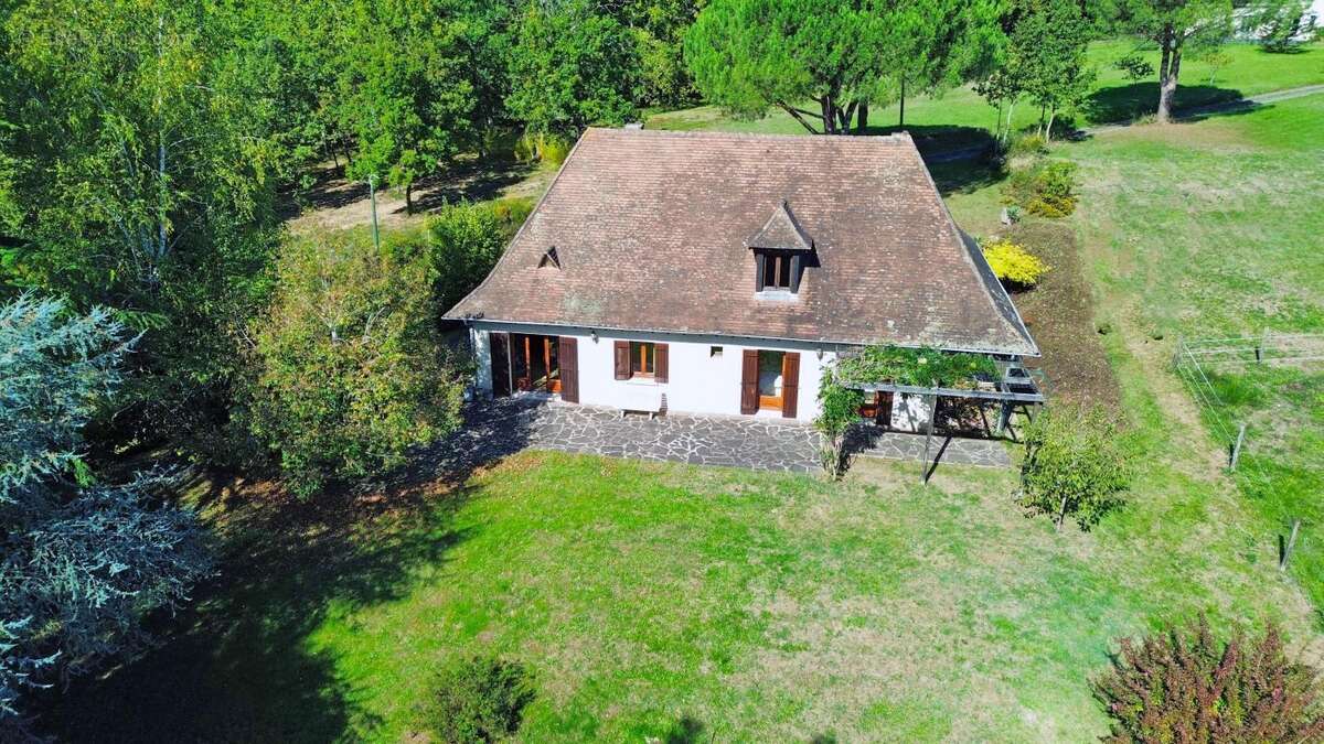 Maison à ISSAC