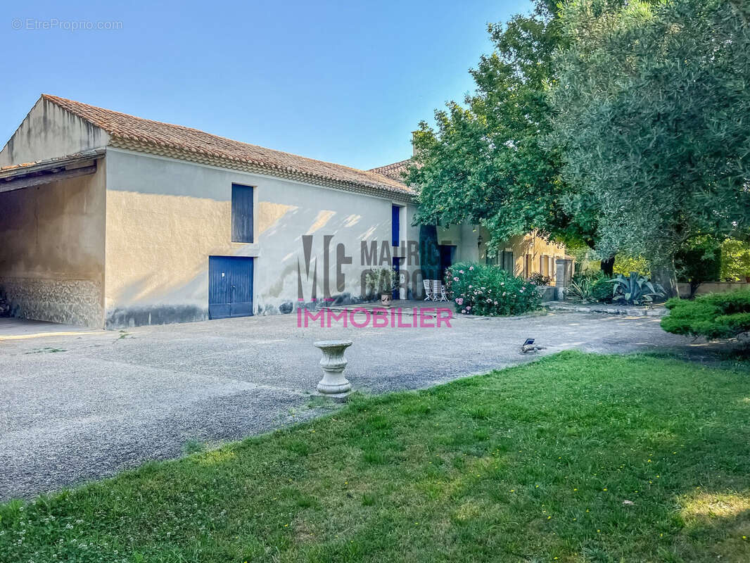 Maison à MONTEUX