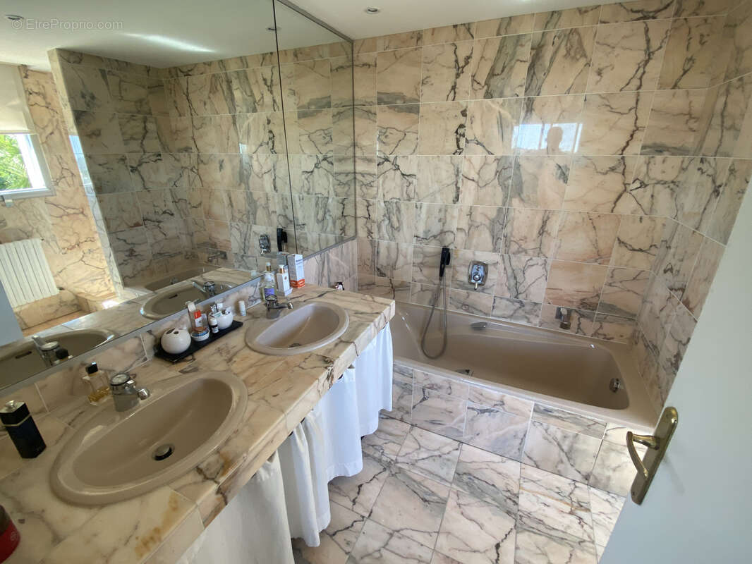 Maison à SAINT-JEANNET