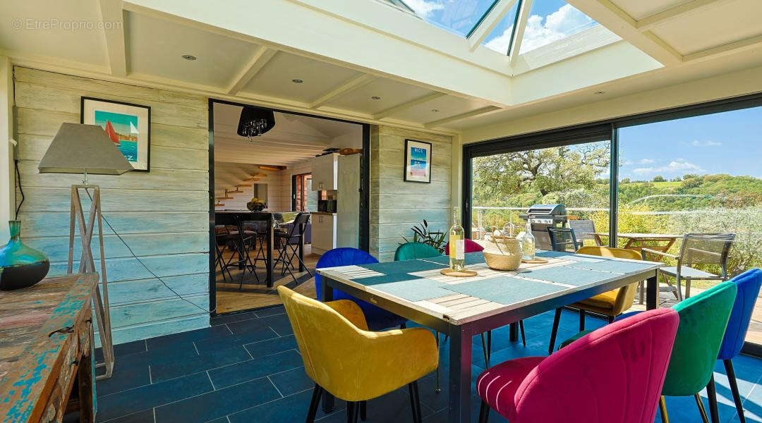 Maison à PLAN-DE-LA-TOUR