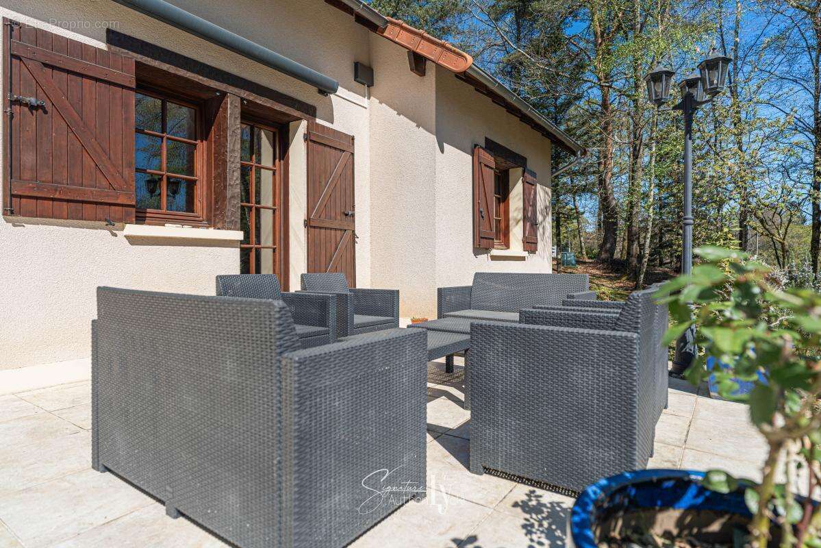 Maison à BONNAC-LA-COTE