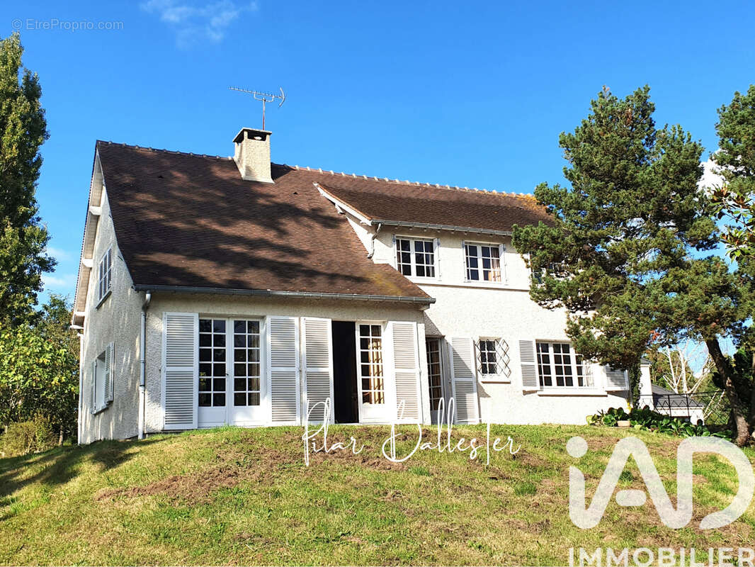 Photo 2 - Maison à QUINCY-VOISINS