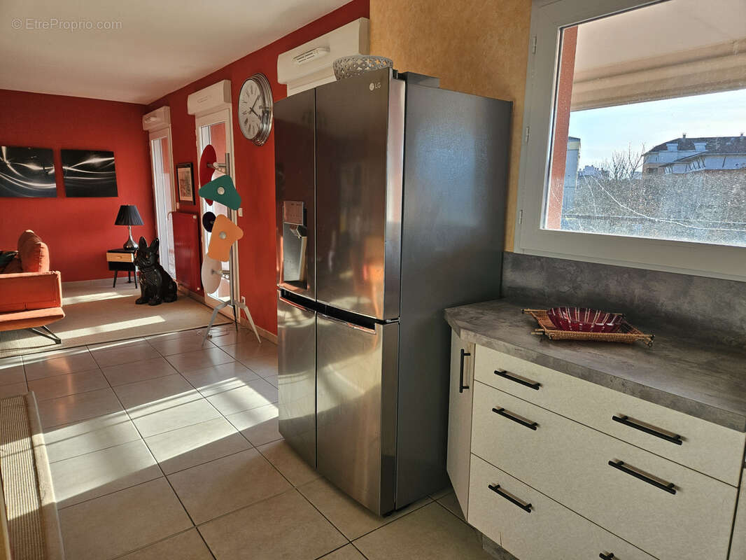 Appartement à LE COTEAU