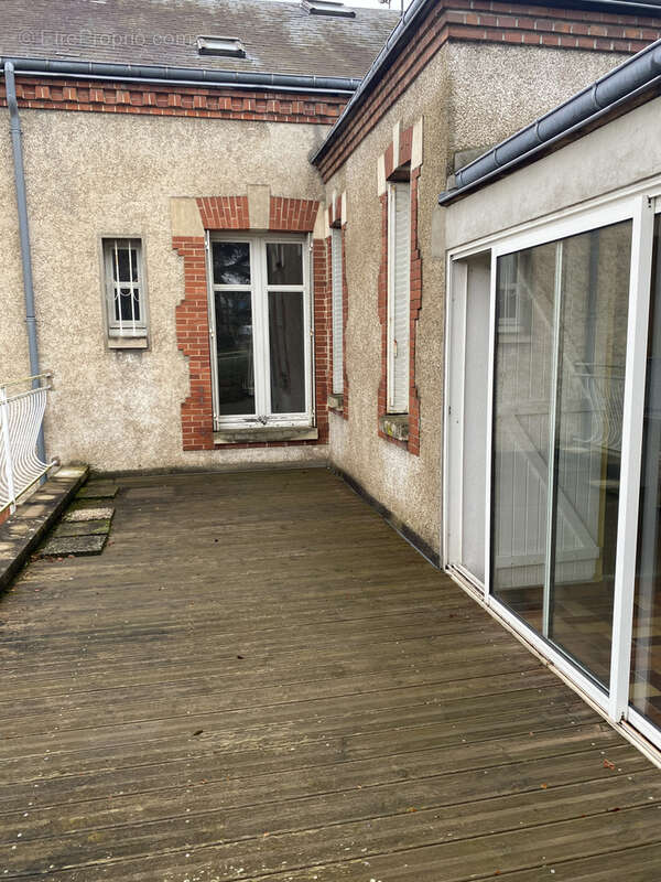 Appartement à FLEURY-LES-AUBRAIS