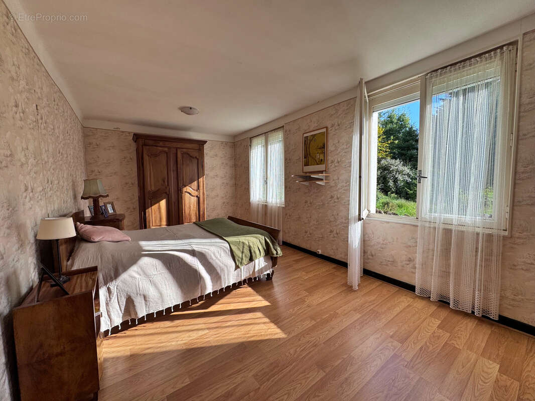 Maison à LE POET-LAVAL