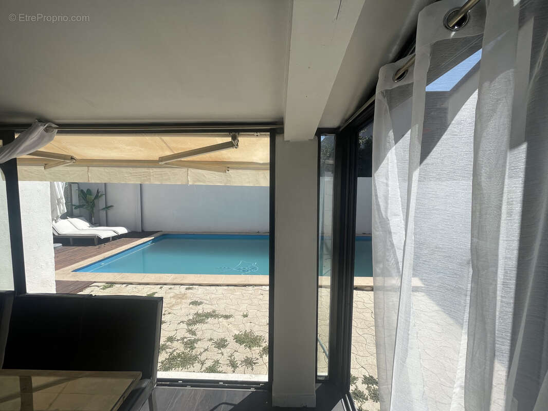 Nyons / proche centre ville / villa 4 pieces / jardin avec piscine - photo 10