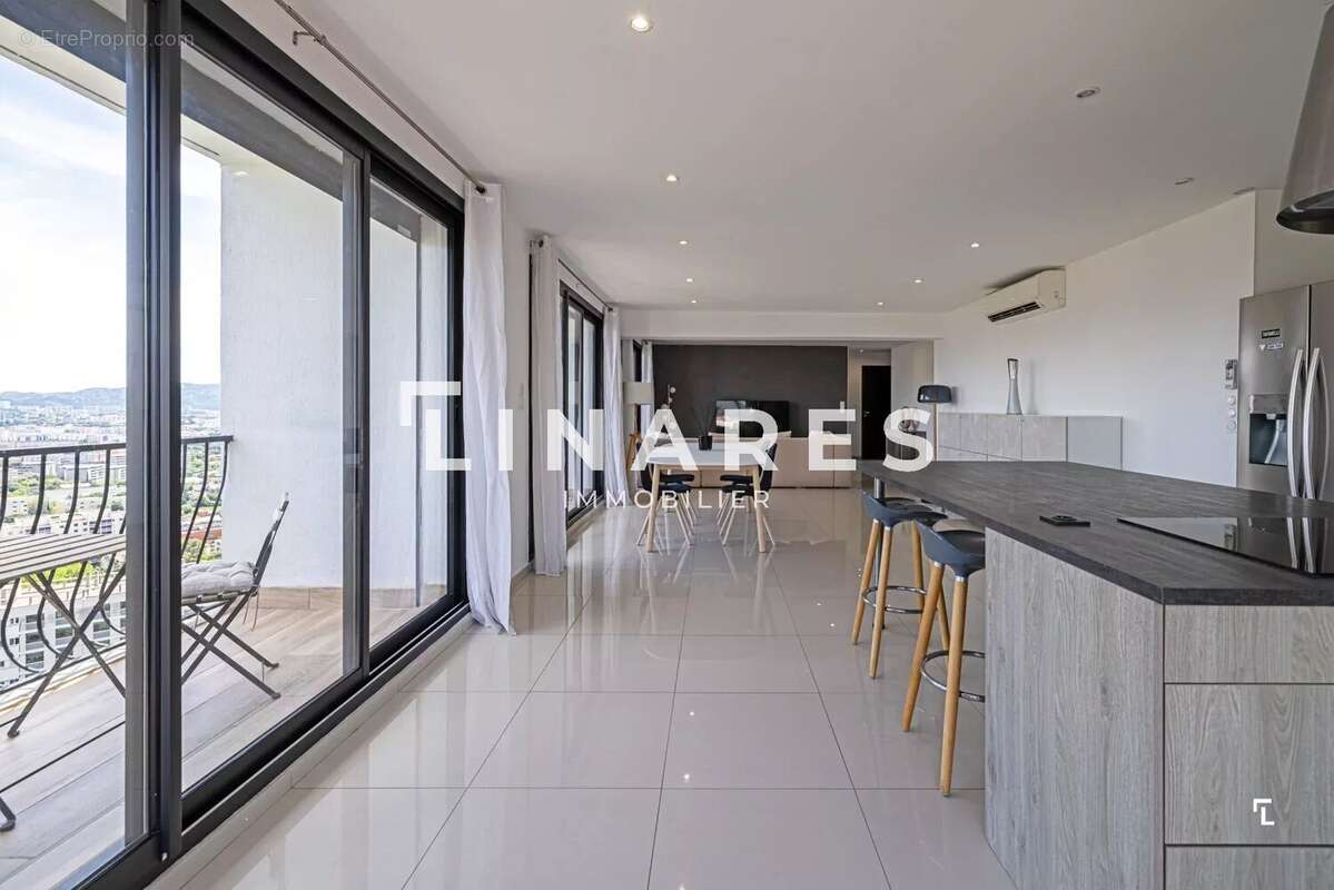 Appartement à MARSEILLE-12E