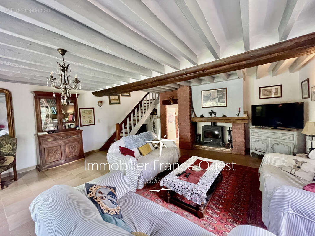 Maison à SABLE-SUR-SARTHE