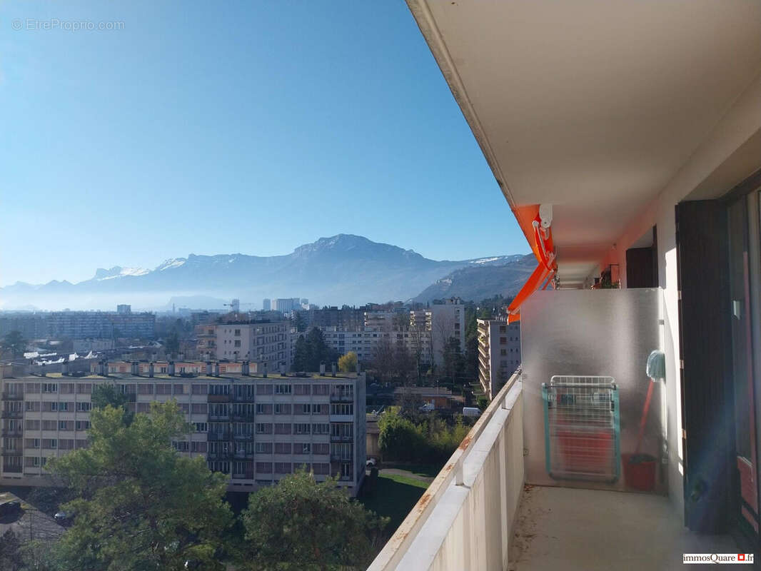 Appartement à MEYLAN