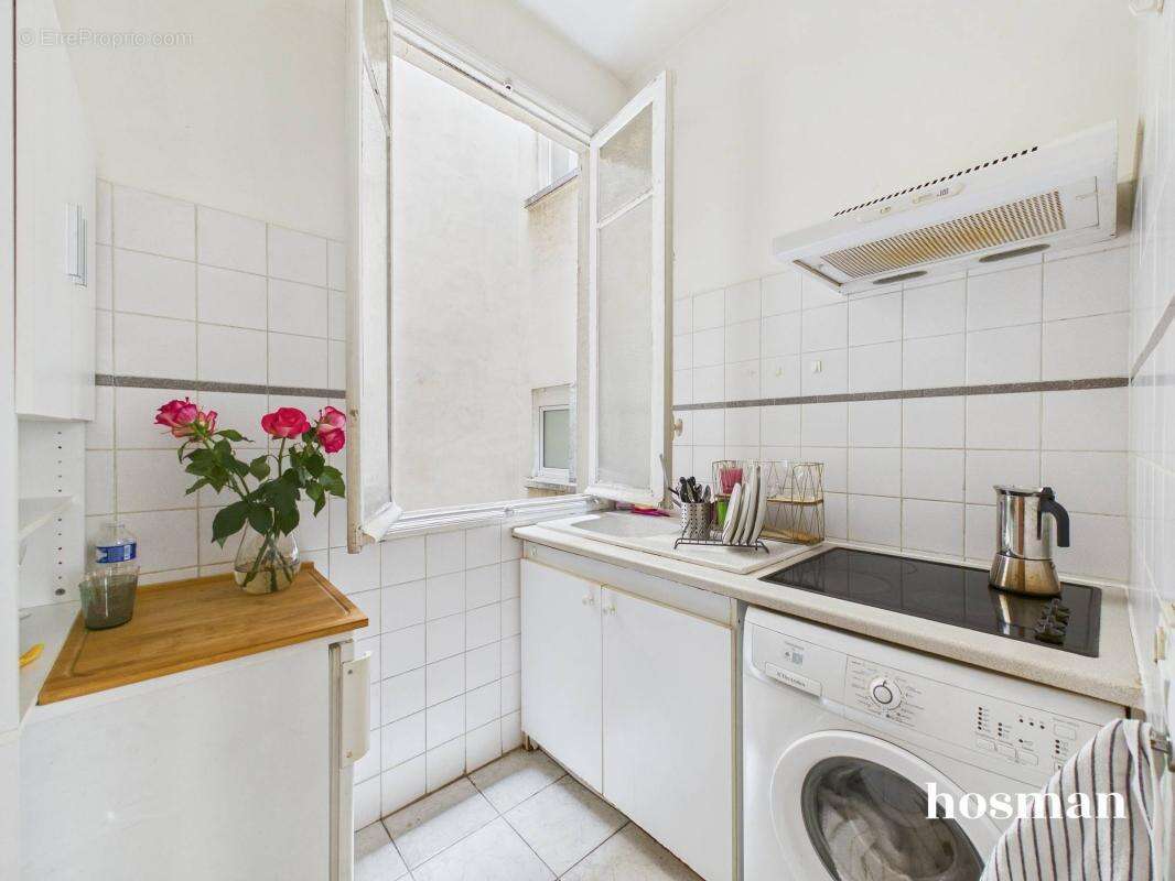 Appartement à PARIS-8E