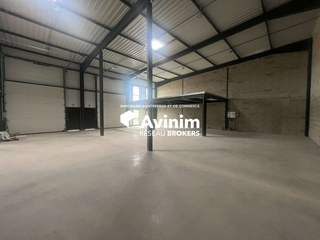 Commerce à VILLETTE-D&#039;ANTHON