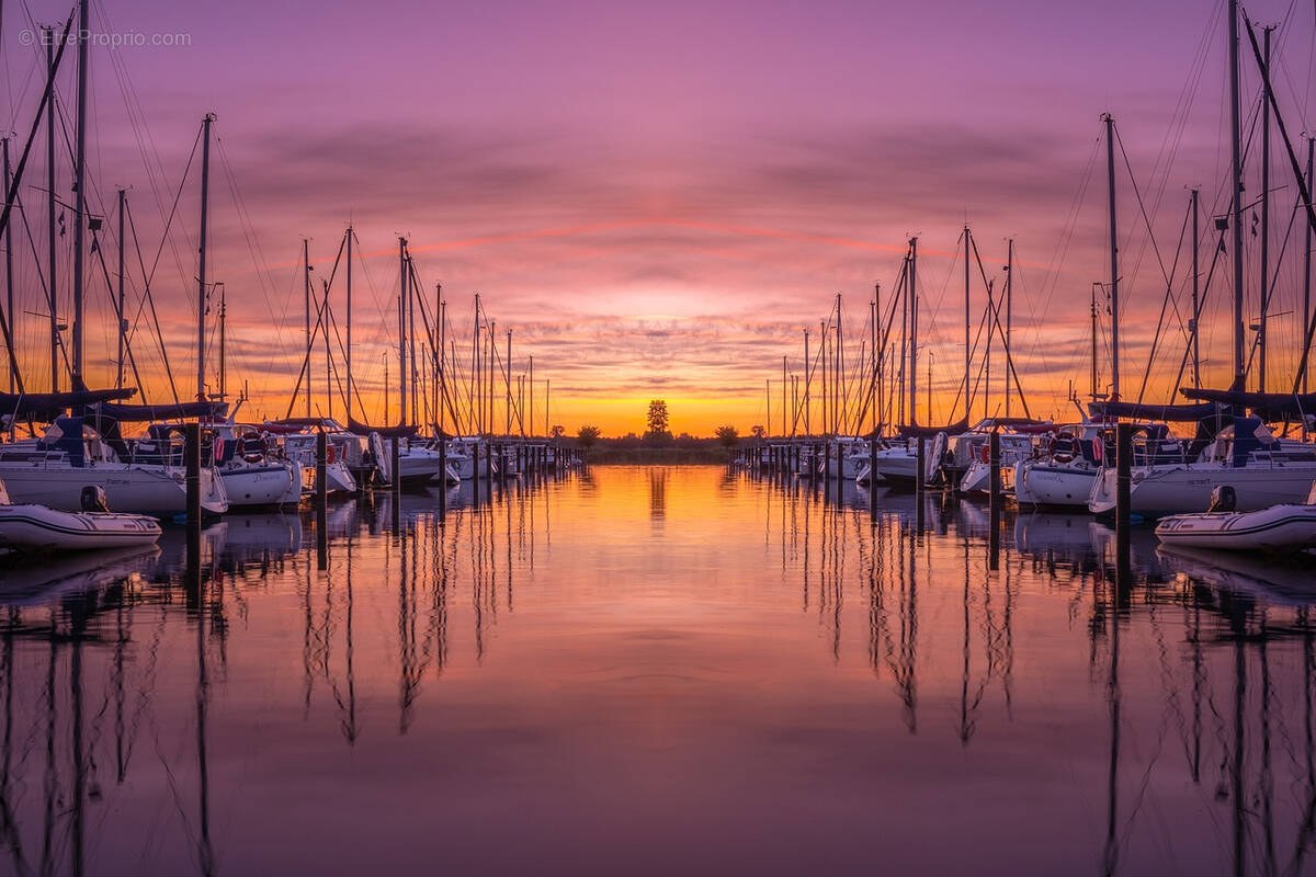Commerce à MARSEILLE-8E