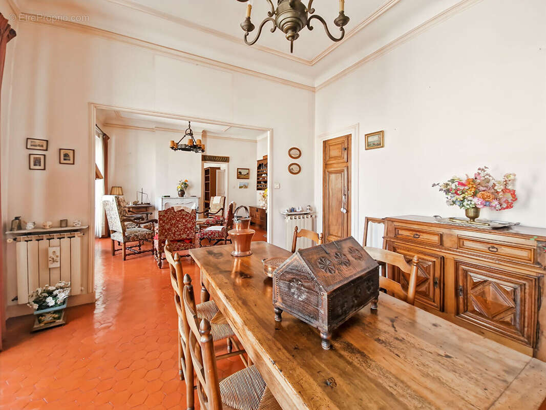 Appartement à MARSEILLE-7E