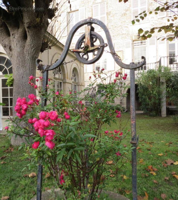 Maison à FONTENAY-LE-COMTE