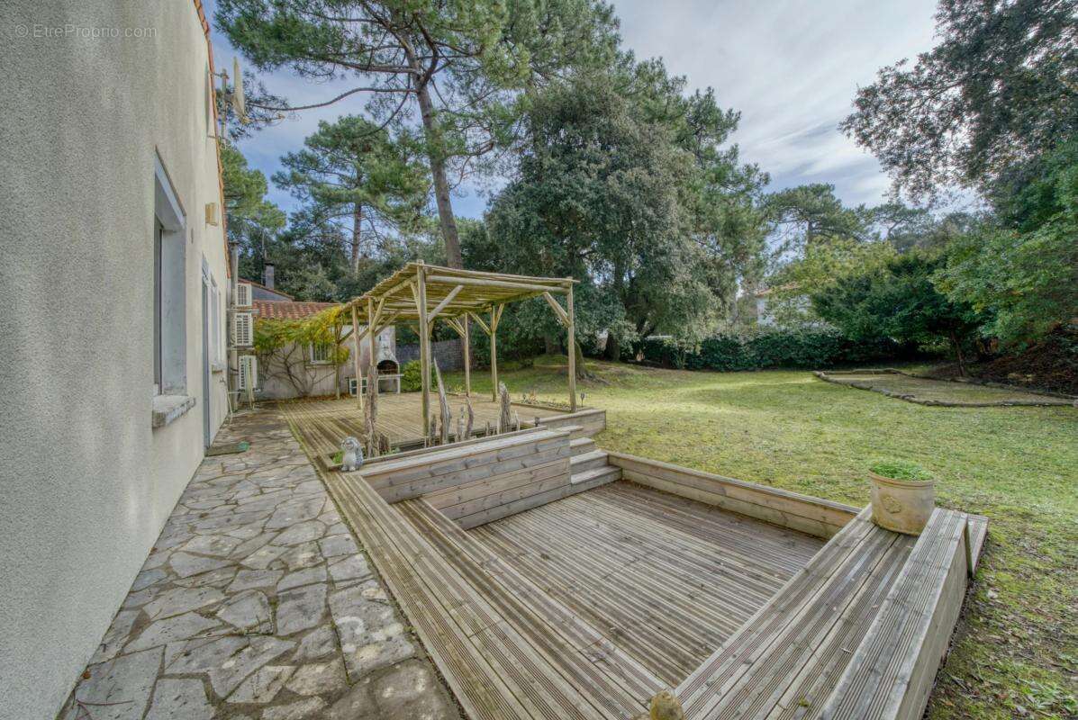 Maison à MESCHERS-SUR-GIRONDE