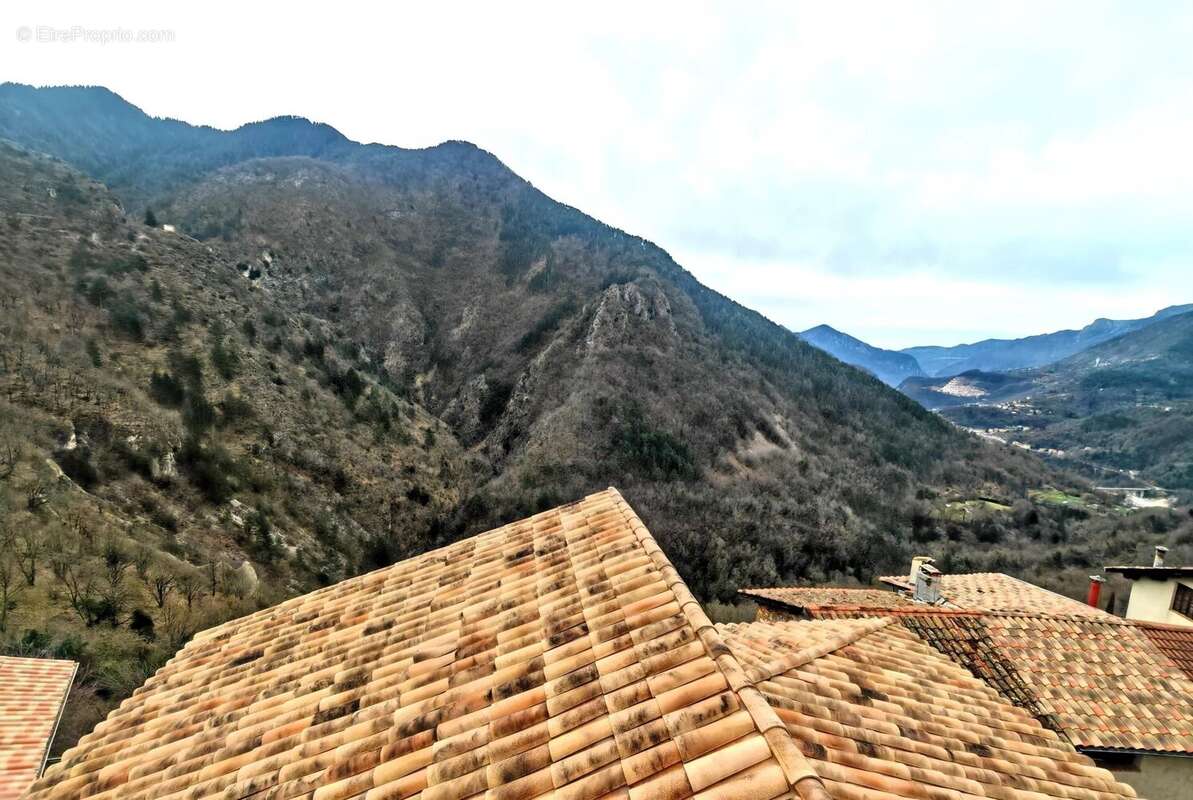 Maison à LA BOLLENE-VESUBIE