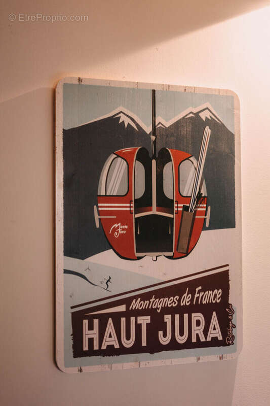 Maison à CHAUX-CHAMPAGNY