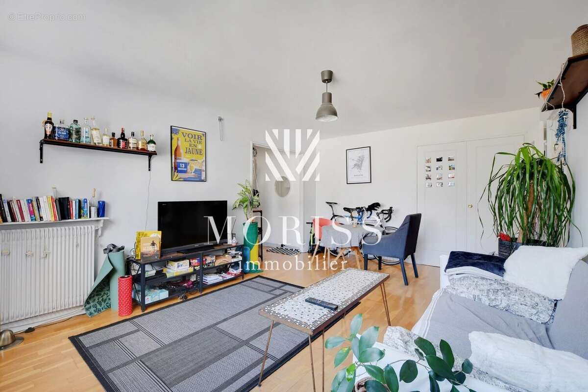 Appartement à PARIS-19E