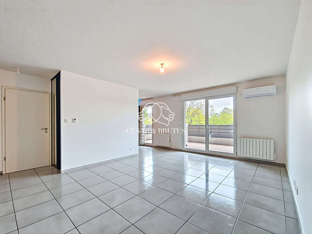 Appartement à VENISSIEUX
