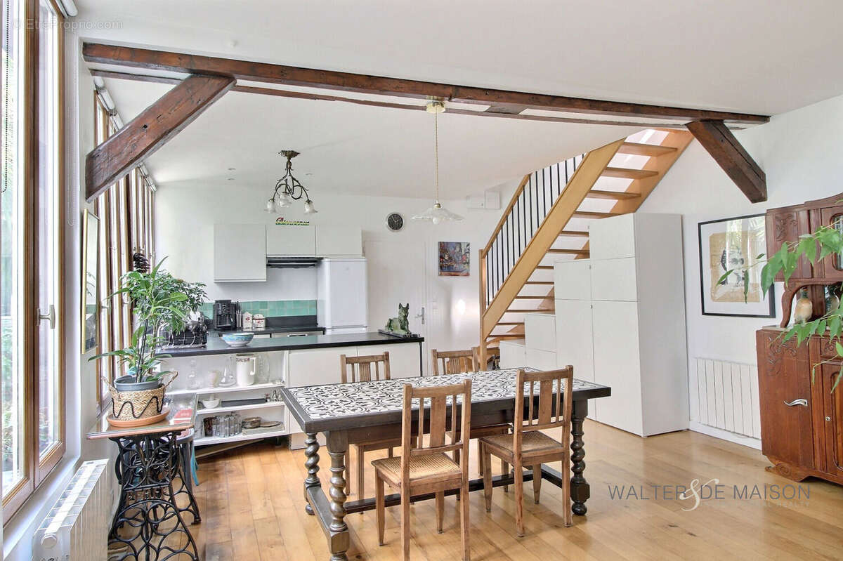 Appartement à PARIS-11E