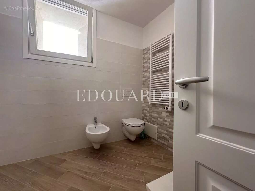 Appartement à ROQUEBRUNE-CAP-MARTIN