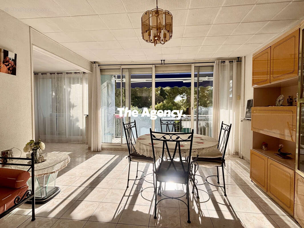 Appartement à MARSEILLE-11E