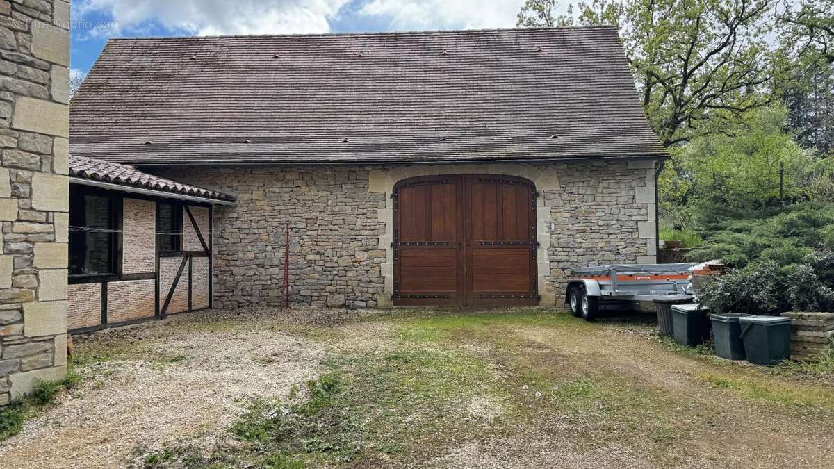 Maison à LIMOGNE-EN-QUERCY