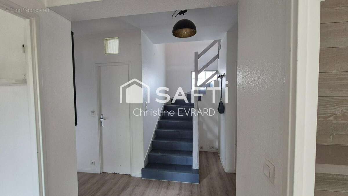 Photo 4 - Maison à SAINT-GERMAIN-LES-ARPAJON