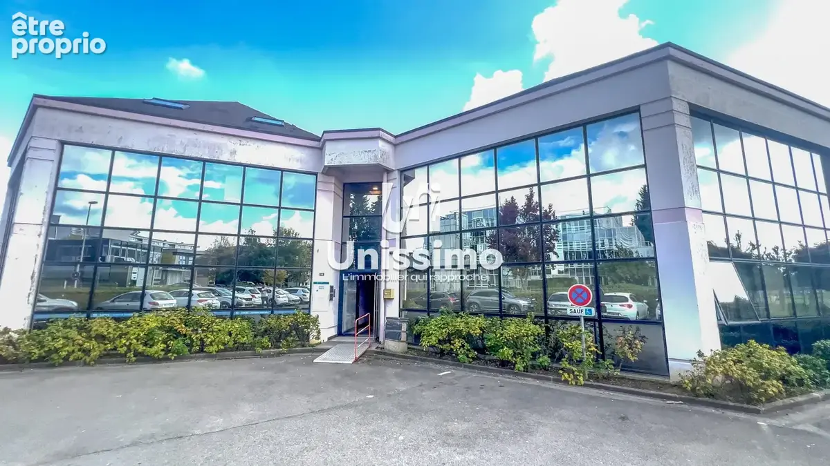 Commerce 300 m² à vendre à Montbeliard (25200) - photo 1