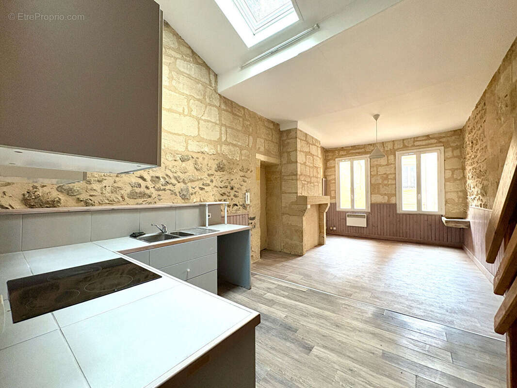 Appartement à BORDEAUX