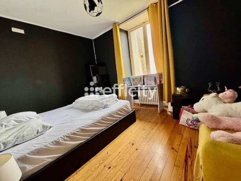 Appartement à THIERS