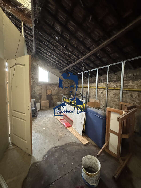 Commerce à CHARLEVILLE-MEZIERES