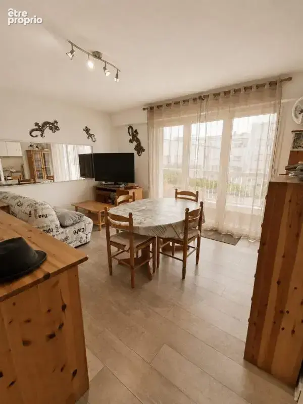 Appartement Saint Jean De Monts 1 pièce(s) 30.52 m2 - 112500  TTC - photo 5