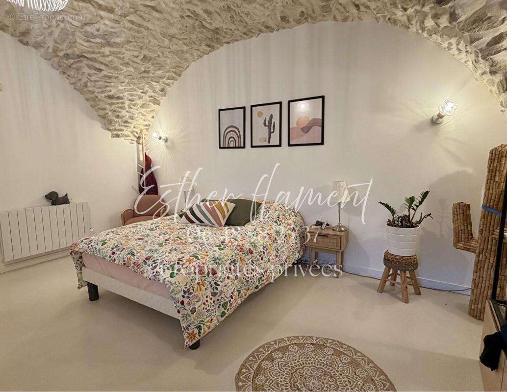 Maison à VEZENOBRES