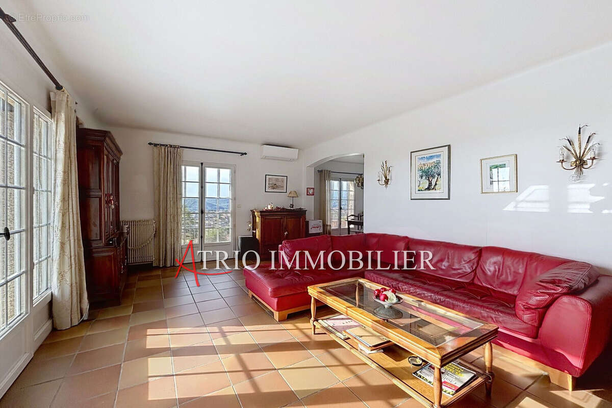 Maison à CAGNES-SUR-MER