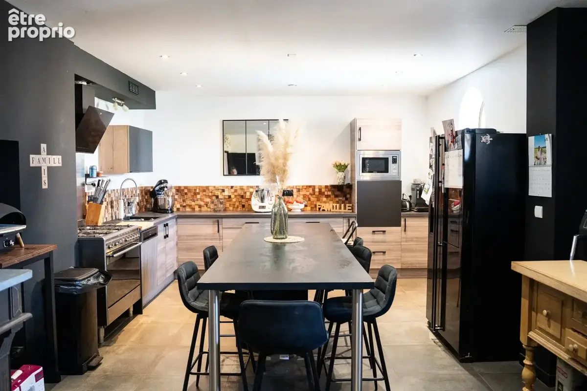 Maison 10 pièces 220 m² à vendre à Pouzolles (34480) - photo 3