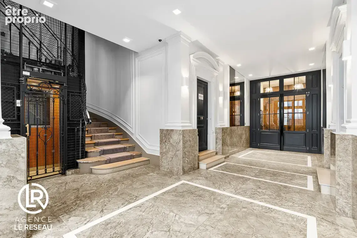 Appartement familial et lumineux en parfait état au dernier étage situé dans le quartier Charles Laffitte - photo 18
