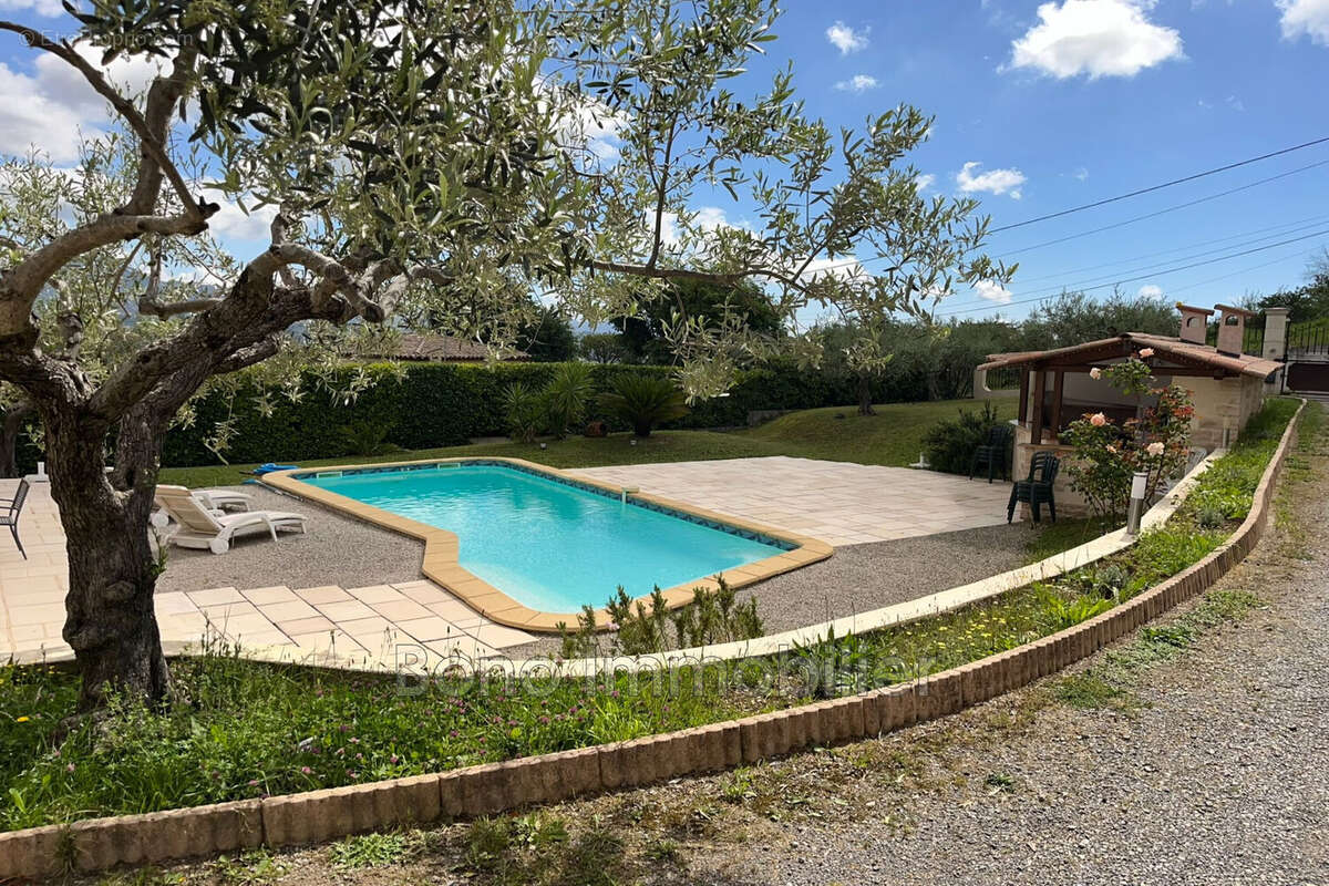 Maison à SAINT-JEANNET
